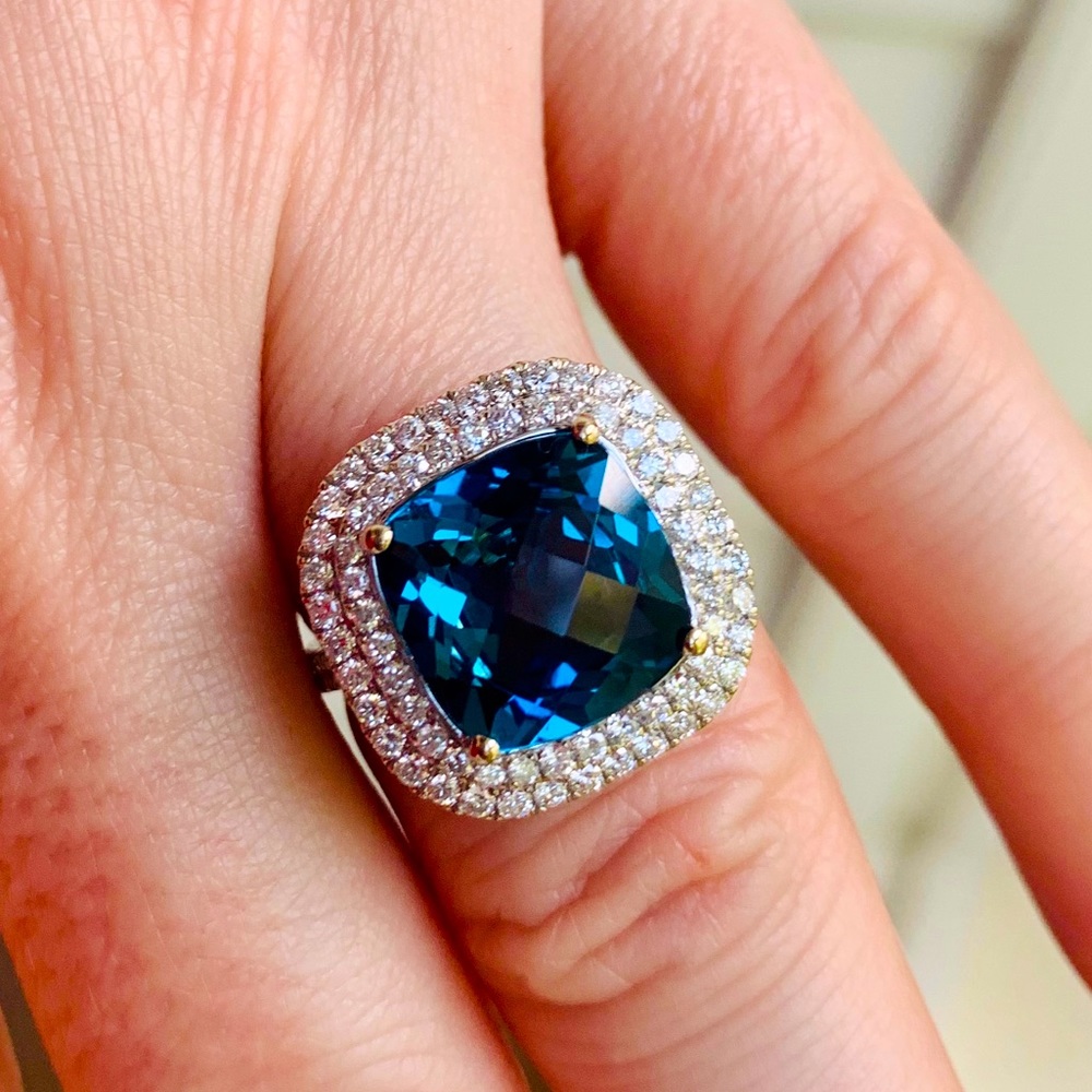 EFFY Deep LONDON BLUE TOPAZ & Bright DIAMOND Halo set in 14k White Gold RING LN